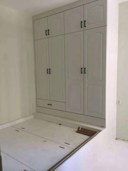 成都橡木家具厂家定制家具哪个性价比高